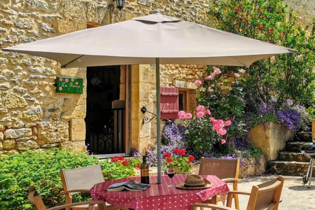 La Forge, Le Banquet Aux Eyzies Villa Les Eyzies-de-Tayac-Sireuil Kültér fotó